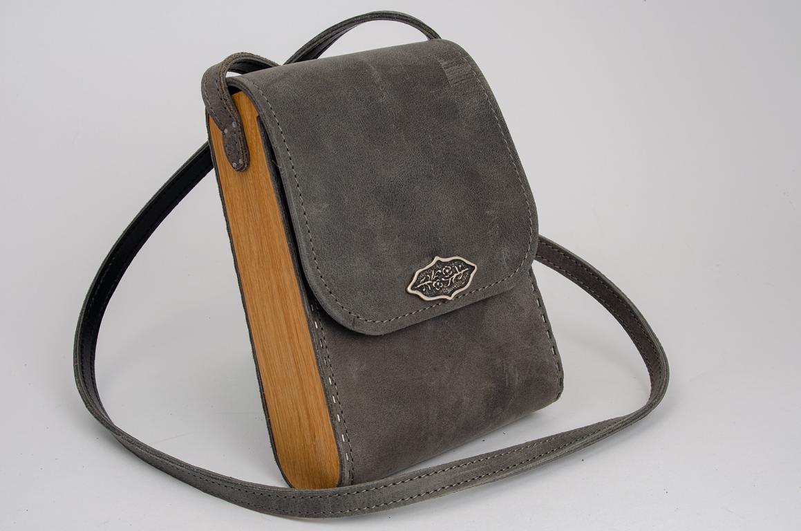 Ledertasche mit Holz (die schmale Hohe) – Bild 2